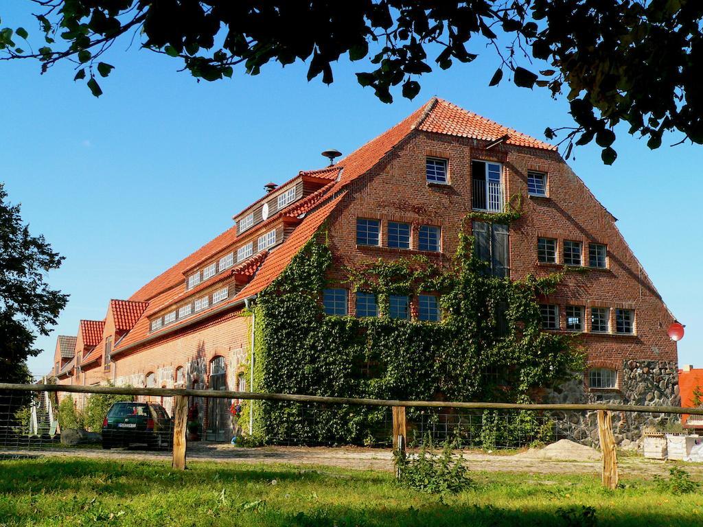 Gutshof Woldzegarten Hotel Bagian luar foto
