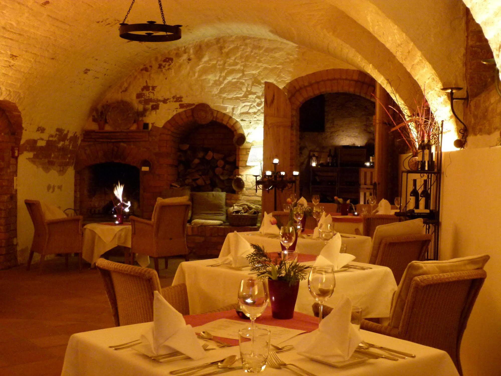 Gutshof Woldzegarten Hotel Bagian luar foto