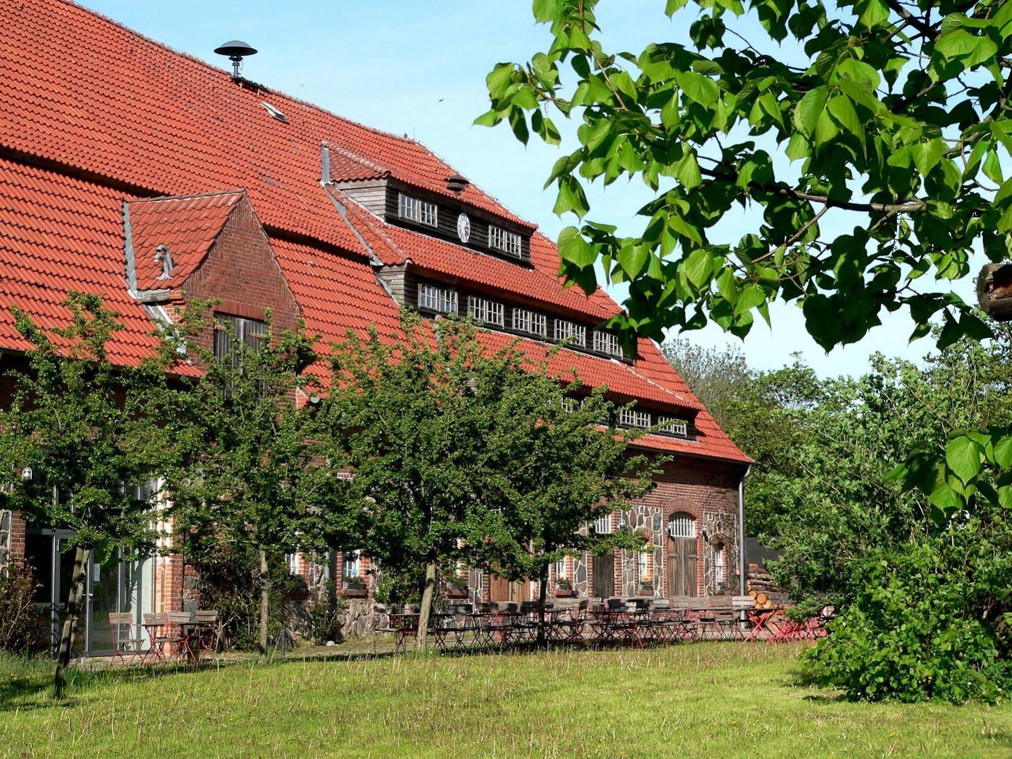 Gutshof Woldzegarten Hotel Bagian luar foto